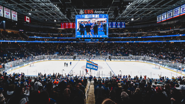 20251204_NYI_COL_WINWIDE-7