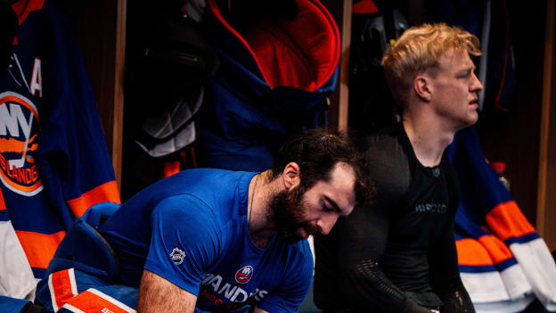 20251126_BOS_NYI_LACES-1