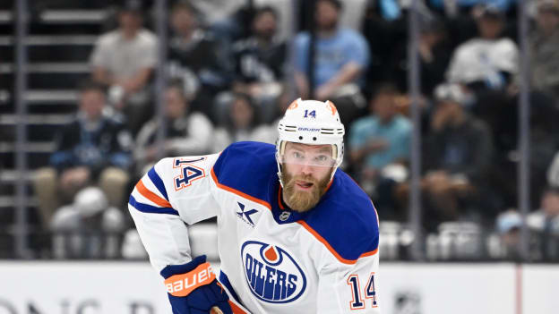 Edmonton Oilers v Utah Mammoth