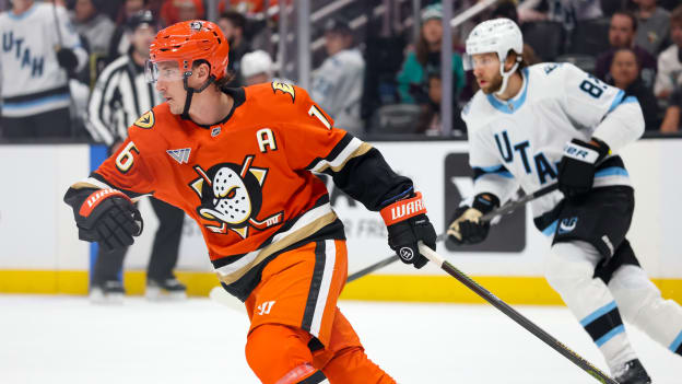 20250921_Kings_Ducks_Vasquez_0182