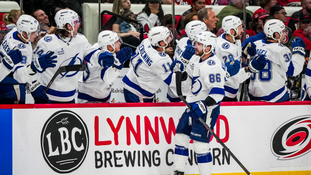 26388336_Tampa_Bay_Lightning_v_Carolina_Hurricanes_Andrew_Taylor_(Greenfly)_20241012_014208