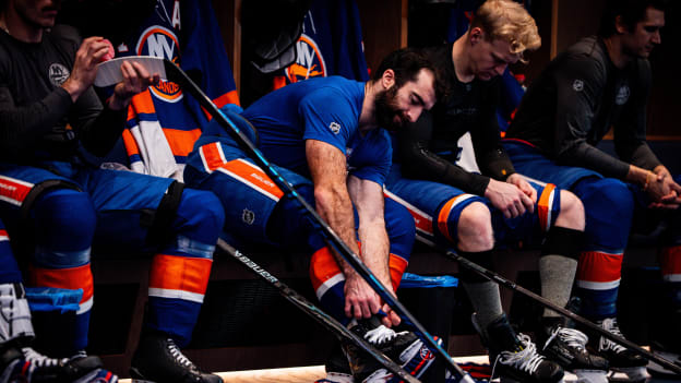 20251126_BOS_NYI_LACES-6