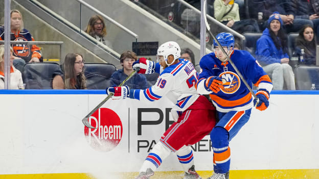 New York Rangers v New York Islanders