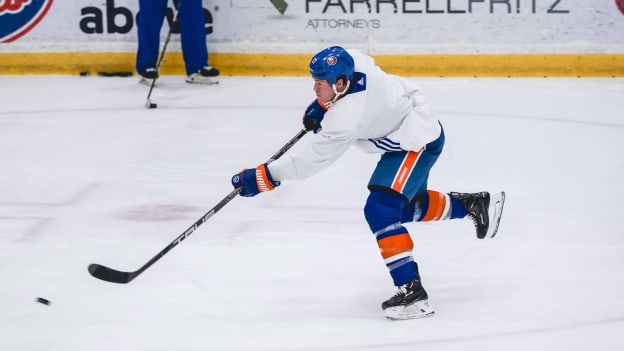 PHOTOS: Islanders Practice Dec. 18