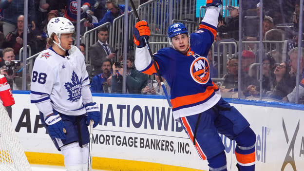 UBS Postgame Photos: Islanders 4, Maple Leafs 3 OT