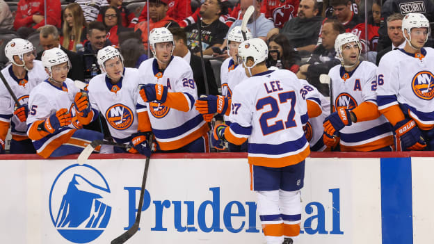 PHOTOS: Islanders 4, Devils 2