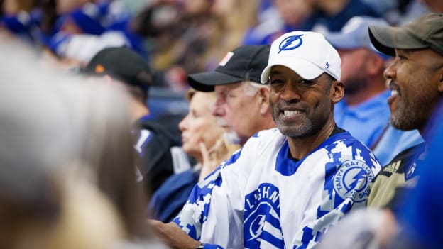 251116TBLvVAN_MilitaryAppreciation724cbl