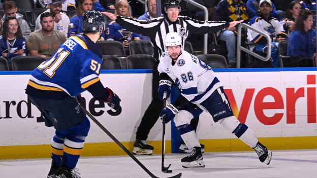 27062988_Tampa_Bay_Lightning_v_St_Louis_Blues_Andrew_Taylor_(Greenfly)_20241106_024425