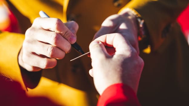 20251011_C_OF_RED_MOMENTS_RED_CARPET_FLAEF8A6017BK