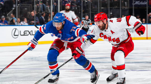 Carolina Hurricanes v New York Rangers