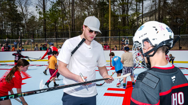 250329_Apex_Ball_Rink_Opening_Community_JL206799