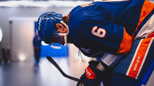 20260326_NYI_DAL_WARMUPS-1