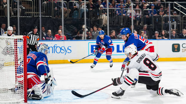 Chicago Blackhawks v New York Rangers