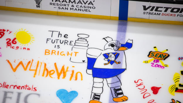 2425_OA_PaintTheIce_036