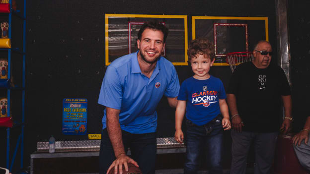 20250928_ISLES_BBQ_FINAL-75