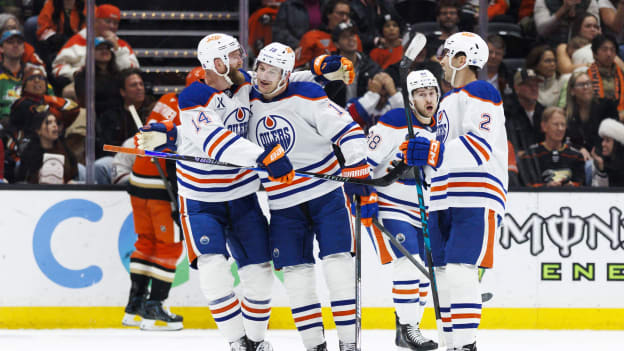 Edmonton Oilers v Anaheim Ducks