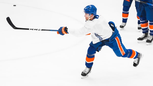 PHOTOS: Islanders Morning Skate Dec. 7