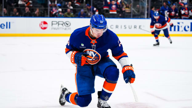 20251204_COL_NYI_GOAL_BARZAL_p2-4