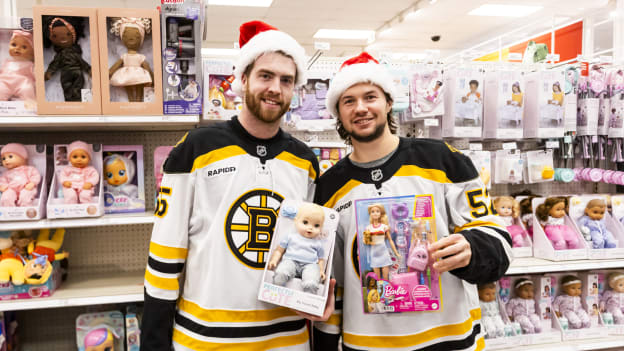 11-08-2024_DLE_Boston Bruins Holiday Toy Shopping31