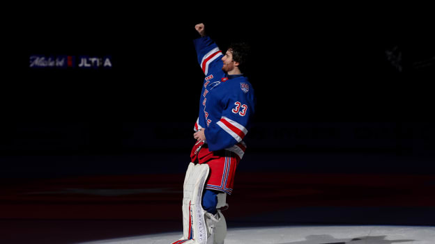 Chicago Blackhawks v New York Rangers