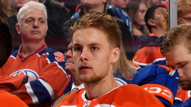 GALLERY: Oilers vs. Avalanche