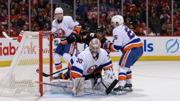 UBS Postgame Photos: Islanders 5, Flames 4 SO