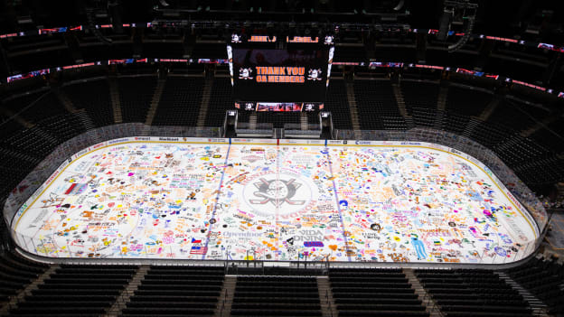 2425_OA_PaintTheIce_110