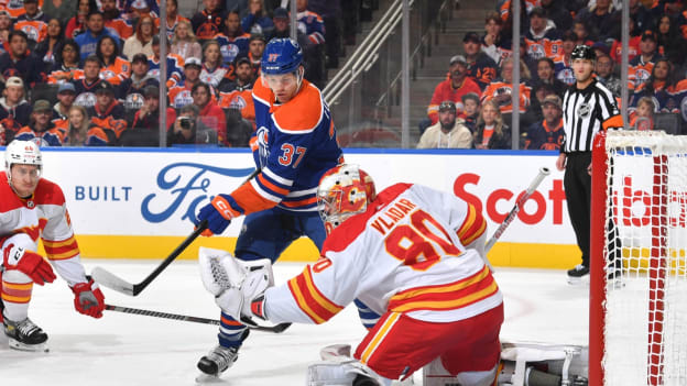 GALLERY: Oilers vs. Flames