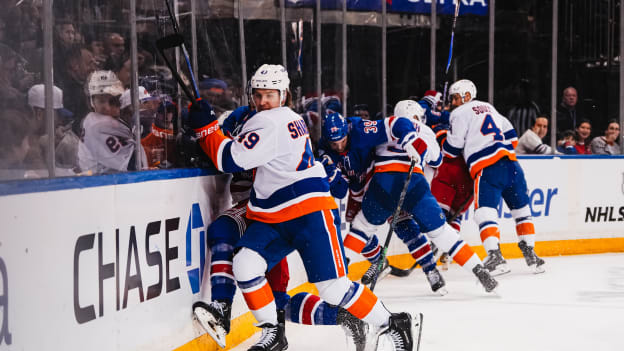 20260129_NYI_NYR_p2_stock-35