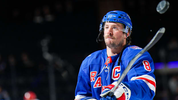 Carolina Hurricanes v New York Rangers