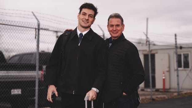 20251205_PLANEARRIVALS_DADSTRIP_16x9-16