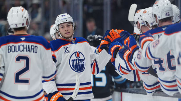 Edmonton Oilers v Utah Mammoth