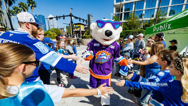 260328-ThunderBug-Birthday-024