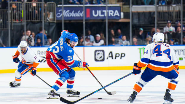 New York Islanders v New York Rangers