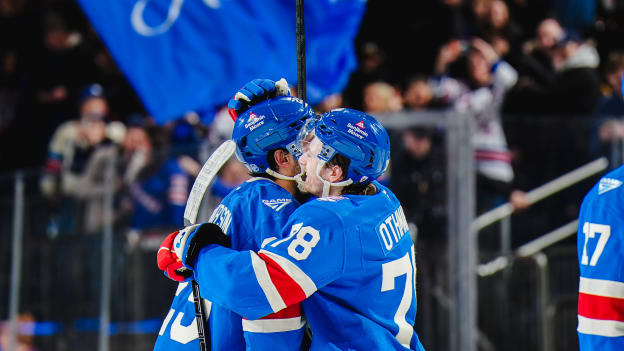 Boston Bruins v New York Rangers