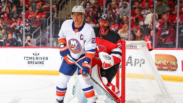 PHOTOS: Islanders 4, Devils 2