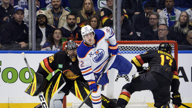 Montreal Canadiens v Vancouver Canucks