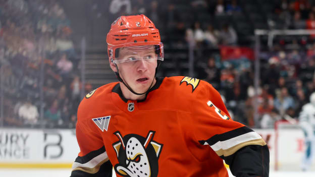 20250929_Sharks_Ducks_Robinson_0449