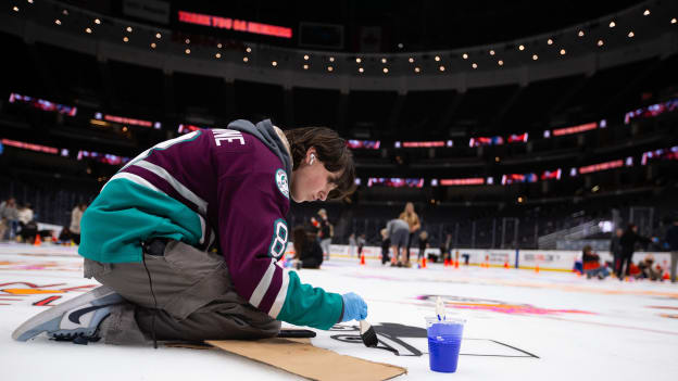 2425_OA_PaintTheIce_061