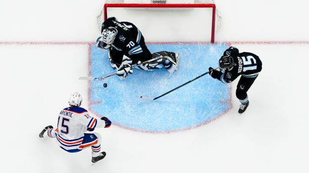 Edmonton Oilers v Utah Mammoth