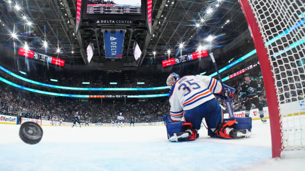 Edmonton Oilers v Utah Mammoth