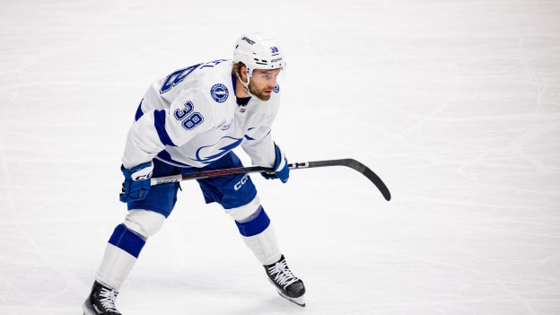 26909811_Tampa_Bay_Lightning_v_Colorado_Avalanche_Andrew_Taylor_(Greenfly)_20241031_042825