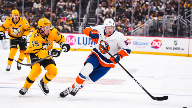 20251009_NYI_PIT_AWAY_1st_GENERAL-7