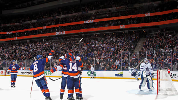 Socios.com Postgame Photos: Islanders 7, Maple Leafs 2