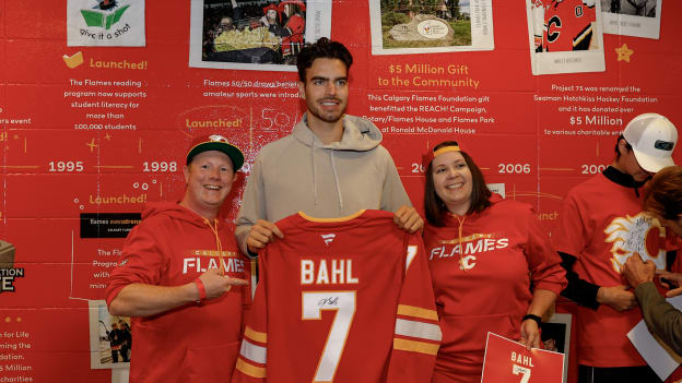 20251004_BONFIRE_FLA0451_JP