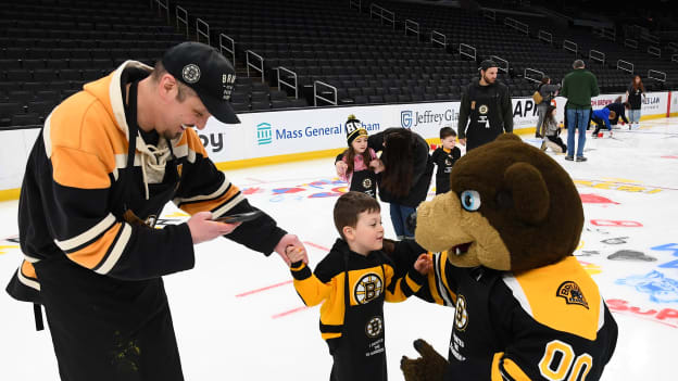 BOS-STH-PainttheIce2025-008