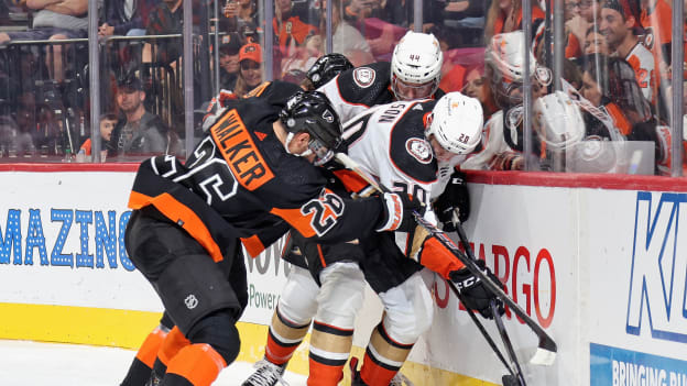 18279082_Anaheim_Ducks_v_Philadelphia_Flyers_Andrew_Taylor_(Greenfly)_20231028_191007