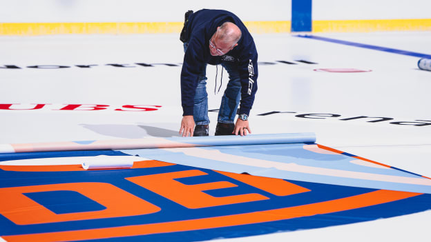 20250913_ICEIN_FIRSTCUT-47