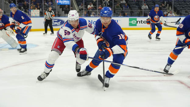 PHOTOS: Islanders 5, Rangers 2