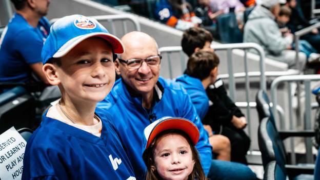 PHOTOS: Islanders Open Practice